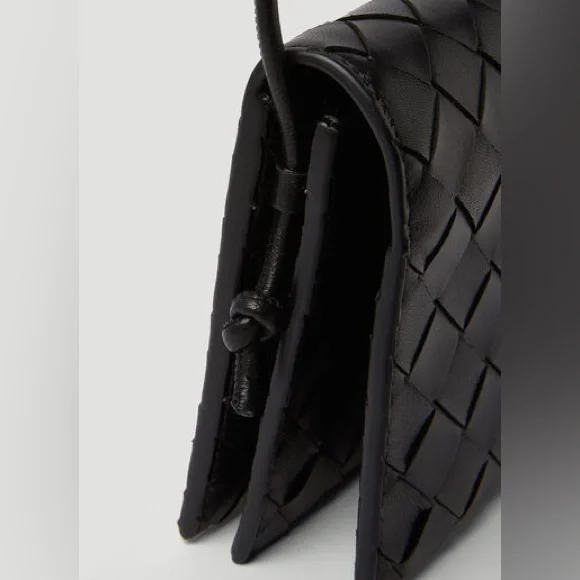 Bottega veneta wallet on a strap shoulder bag in black - Picture 4 of 12